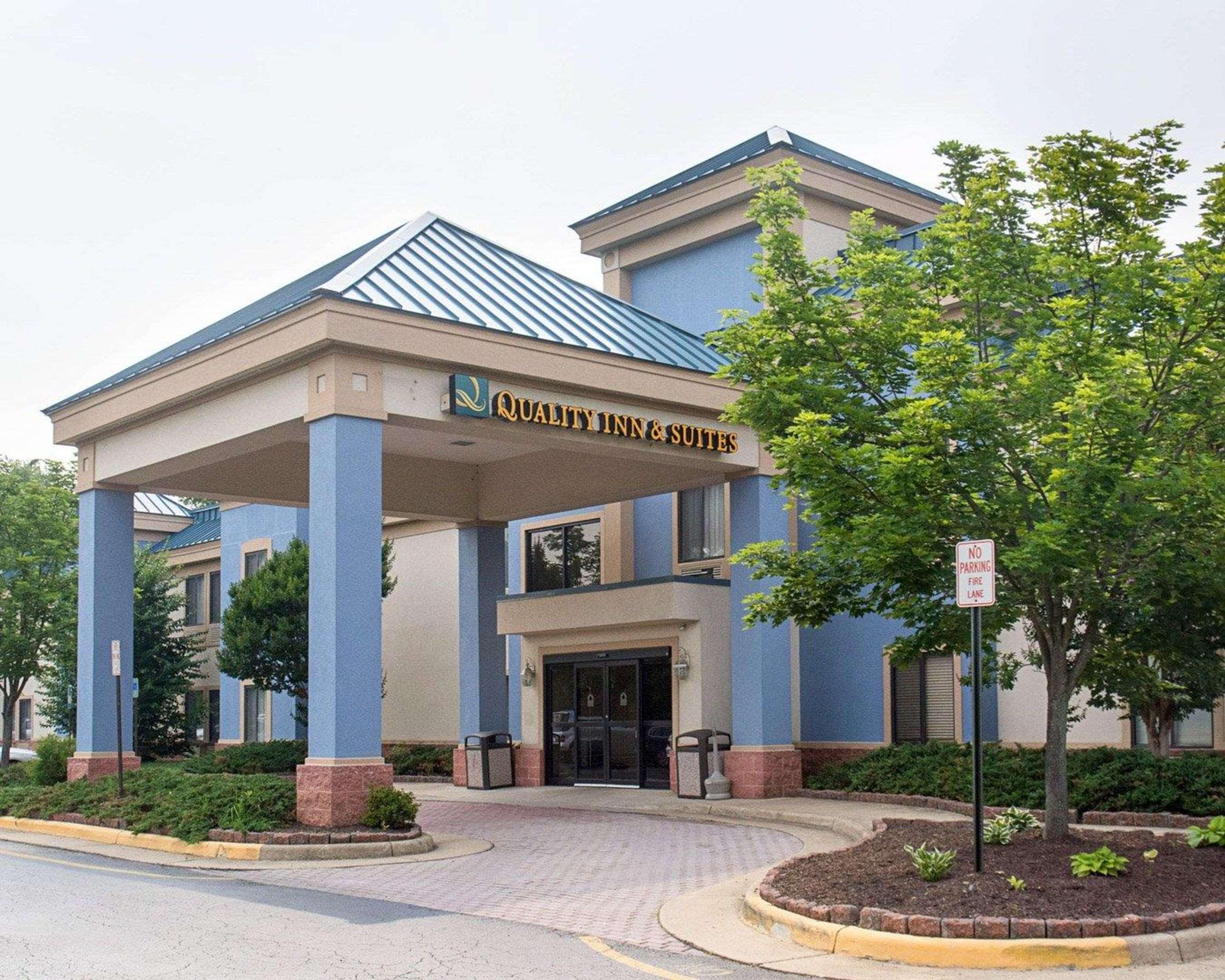 Quality Inn & Suites Quantico Stafford Ngoại thất bức ảnh
